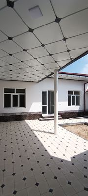 Yangi hovli sotiladi