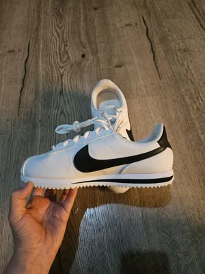 Кросовка Nike 35раз 32$