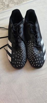 Butsi. Adidas. Predator.