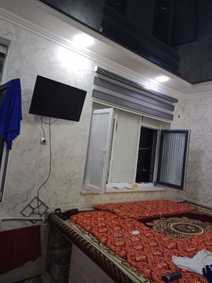 1 xona uyimiz dotiladi arzon narxda remonti yahshi