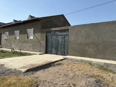Гулбахорда янги курилган ховли сотилади 8 соток