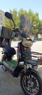 Skuter sotiladi elektroniy