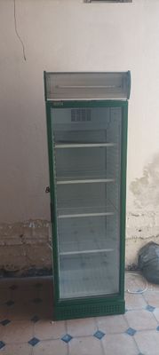 Холаделник сотилади срочни 400$ Яна келиштирамиз
