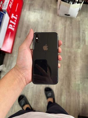Iphone xs 64 gb.