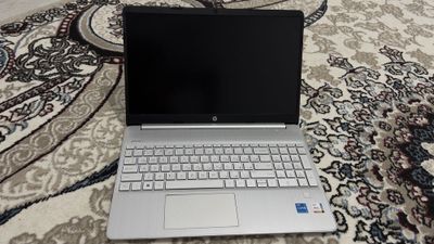 HP Laptop 15.6 i5 1135G7