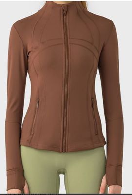 Продам кроп-топ Lulu lemon