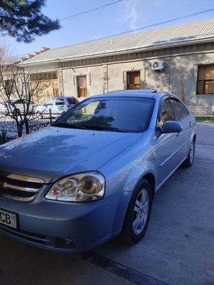 Lacetti 1.6. Yili 2013. Tozza