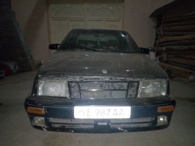 Saab 9000 moshinasi