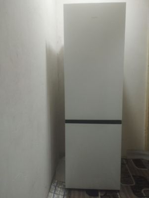 Продаю холодильник roison