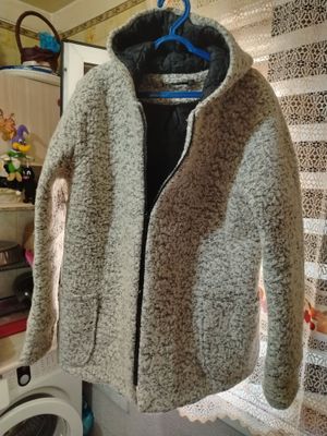 Продам женское очень красивое и очень тёплое мини куртка