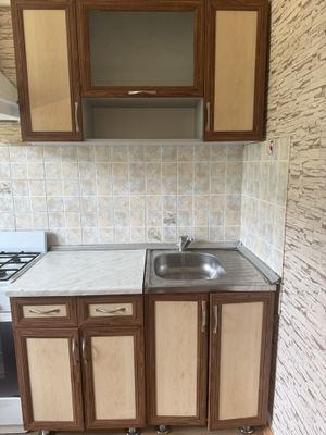 Кухня, стол кухонный продам Б/у