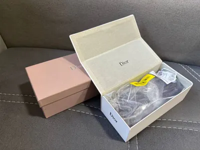 Ayollar achkisi CHRISTIAN DIOR