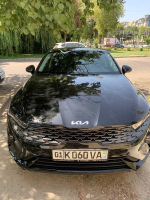 Продается "KIA K5 Luxe +" автомобиль