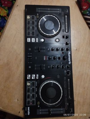 Dj aparat Cantroller ishlashi yaxshi zor