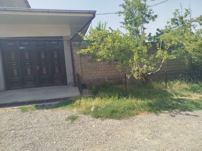Turkistonda uy sotiladi Srochni 3ta xona + oshxona