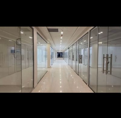 Alfa Trade Centrdan Do’kon Sotiladi