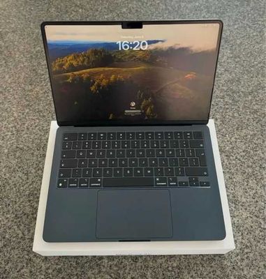 Macbook Air M3 8/512 Midnight 2024