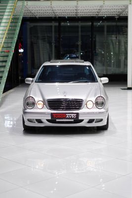 Mercedes Benz W210 E320