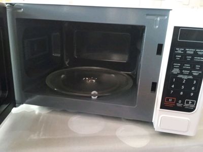 Mikravolnovka Toshiba