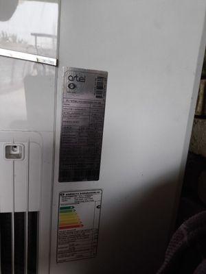 Artel 30 talik Konditsioner sotiladi xolati a'lo.