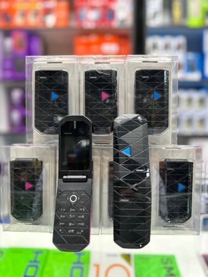Yangi Nokia 7070 tugmali telefon (raskladushka) Без интернета и флешки