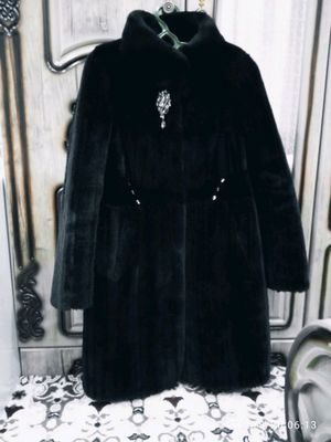 Shuba sotiladi