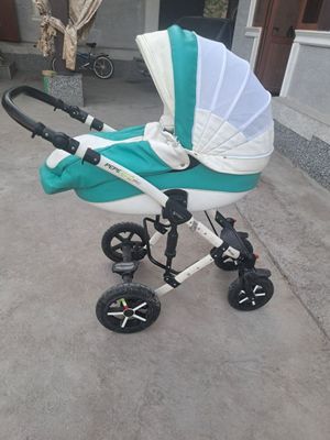 Yosh dolalar uchun zamonavi Kalyaska