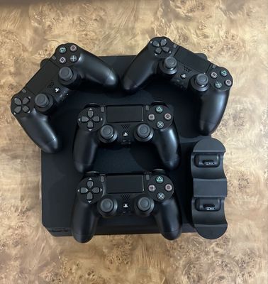 Sotiladi: Sony Playstation 4 Slim – 1TB