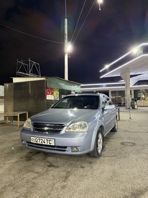 Lacetti Sotiladi 2013 yil 1.6 avtomat gazi bor