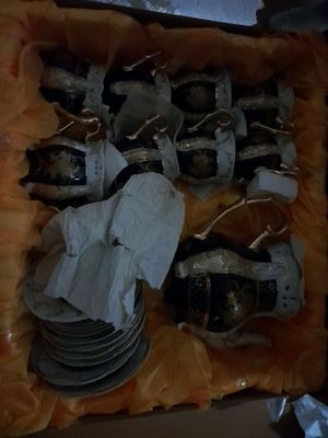 Sotiladi servis nabor