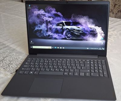 Ноутбук Lenovo в хорошем состоянии