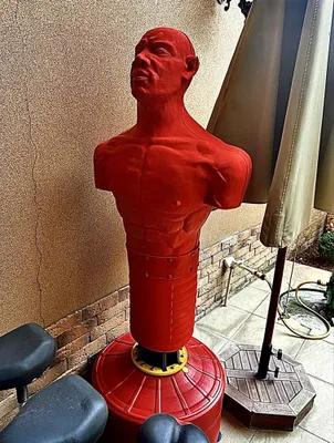 манекен резиновый .новый.можно торг