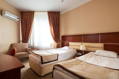 Саломатина Гостиница АРЕНДА на долгий срок 14 комнат