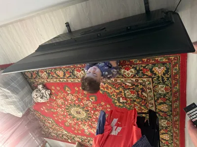 Toshiba 55 ekran dars ketgan 1,mln