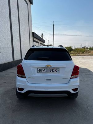 Tracker 1 sotiladi