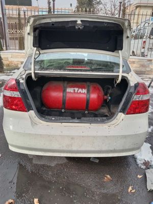 Продам нексию 3 2017