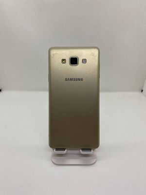 Samsung Gallaxy J7 sotiladi