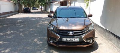 Lada X rey kross sotiladi naxtga