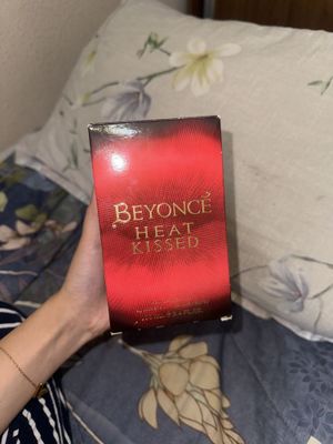 духи BEYONCE новые! отличный подарок