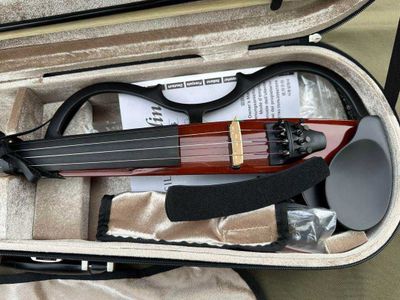 Yamaha sv130s Violin electric