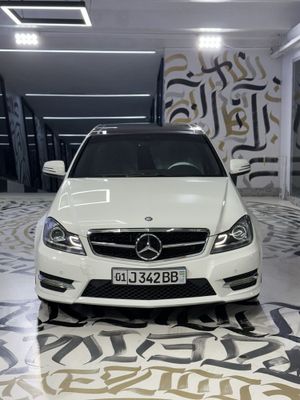 Mercedes-Benz w204 C200