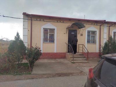 Qarshi shahrida Kotej sotiladi. Карши шахрида котеж сотилади