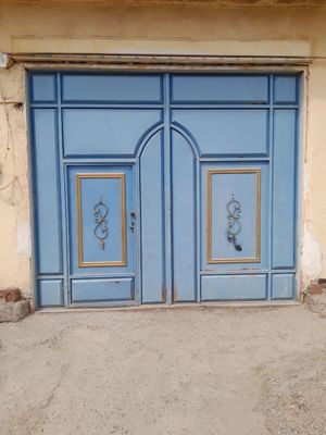 Temir darvoza sotiladi