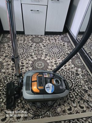 Продаётся пылесос