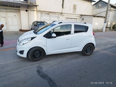 Moshina 2018- yil 175.000 km yurgan et betida ishi bor qaratib olasla