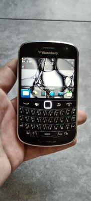 Продам Blackberry 9930 CDMA