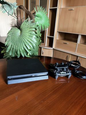 PlayStation 4 (PS4) Fat 500GB slim— Jostik bilan, ideal holat
