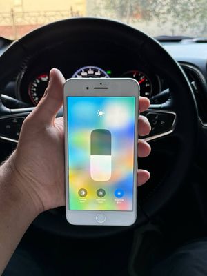 Iphone 8 plus sotiladi