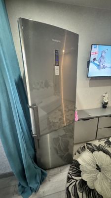 Продам холодильник Samsung RL46RECIH — полностью рабочий!