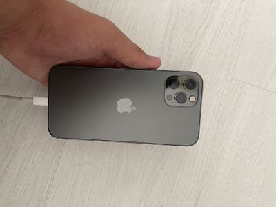 Iphone 12. Ideal